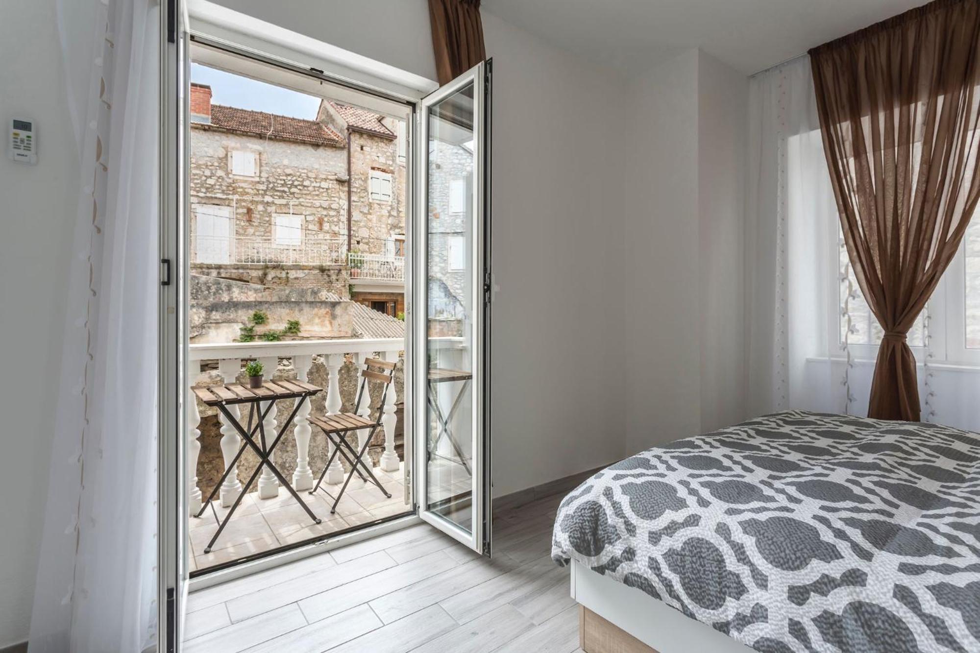 Riva Apartments Villa Thalia - Milna, Brac Milna  Exterior photo